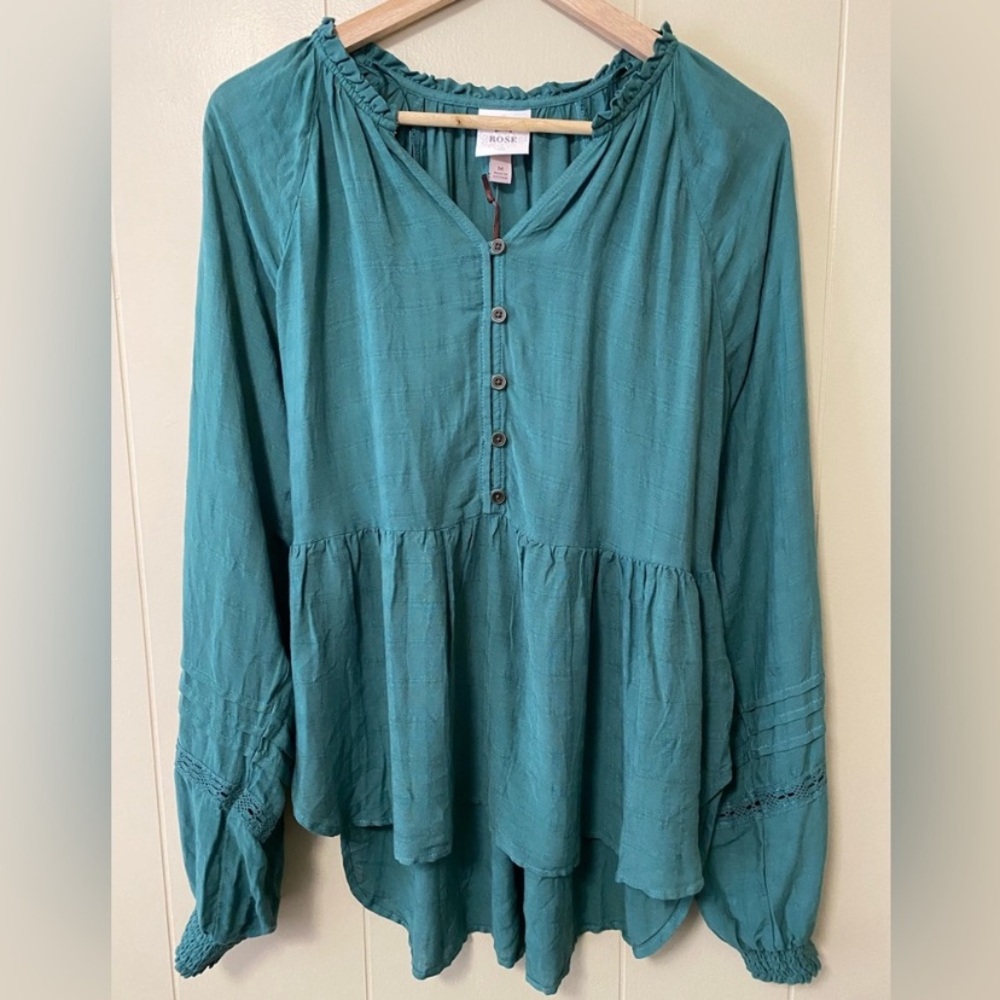 Knox Rose Green Button-Up Blouse - Picture 2 of 6